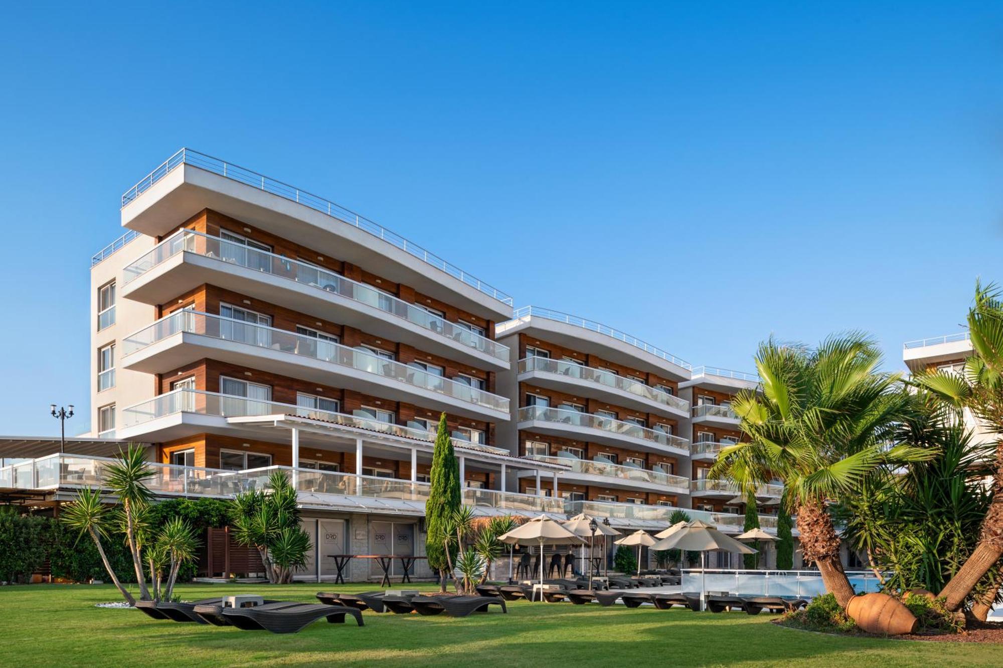 Отель La Quinta By Wyndham Cesme Измир Экстерьер фото