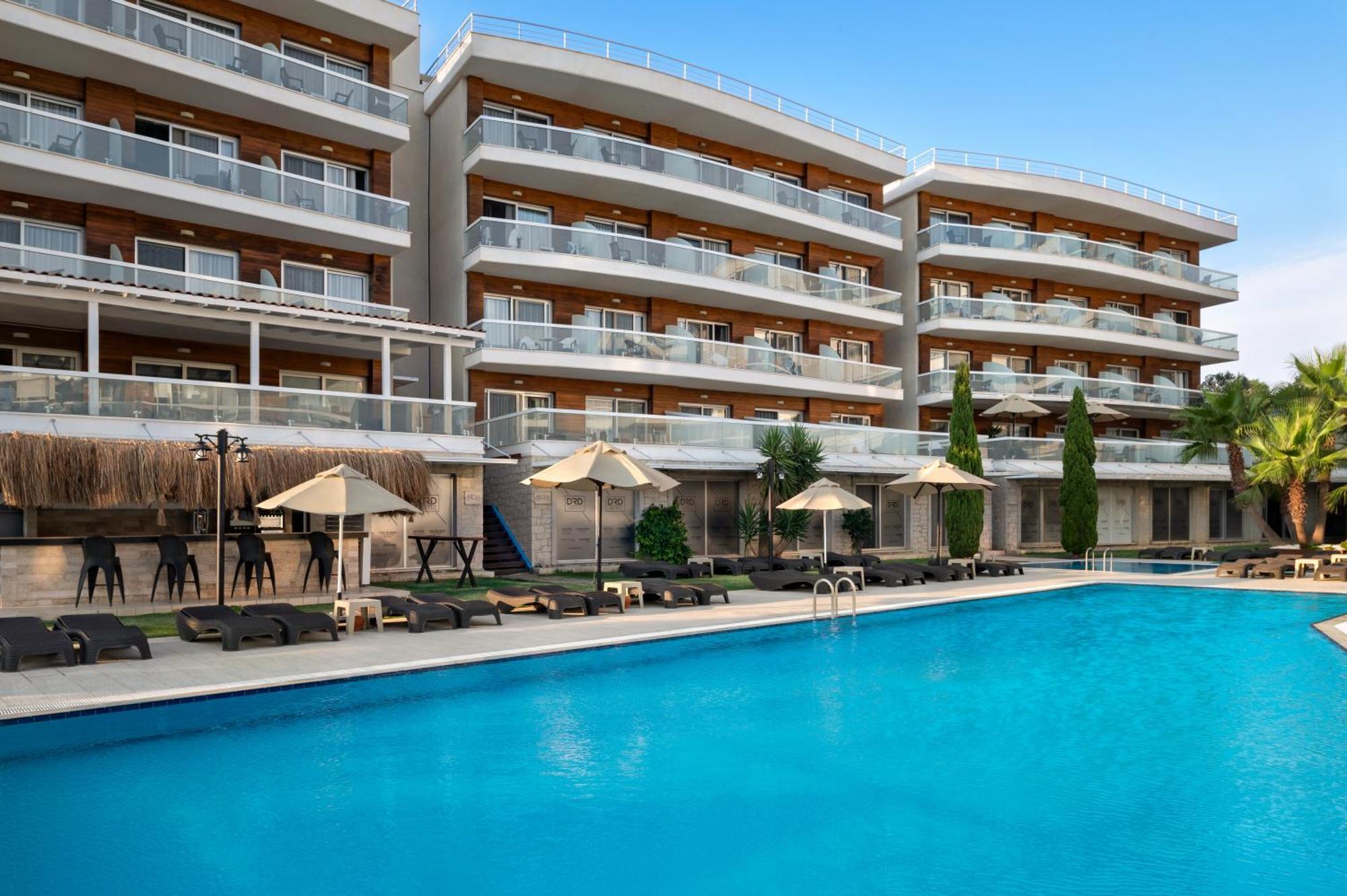 Отель La Quinta By Wyndham Cesme Измир Экстерьер фото